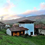 Rural Valleoscuru 2* Tresgrandas